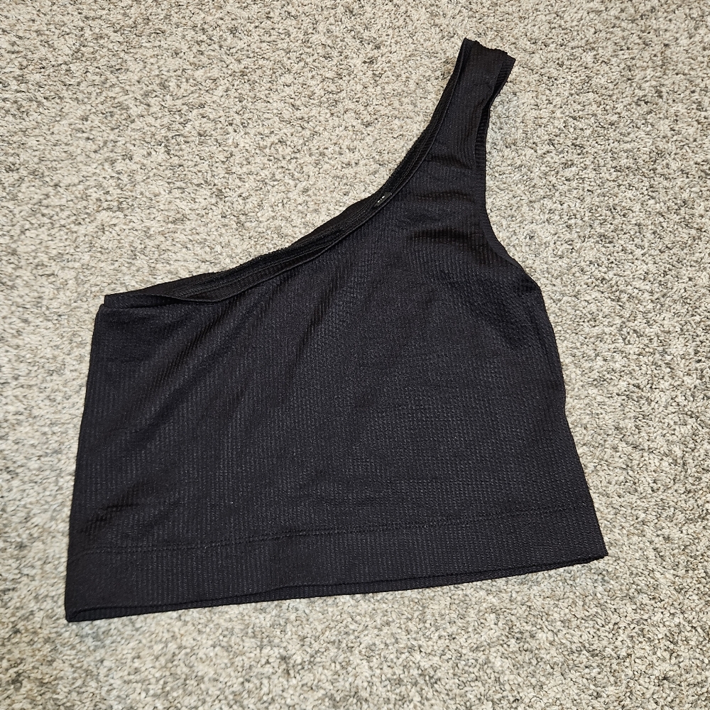 SIMONS Black Ribbed One-Shoulder Top